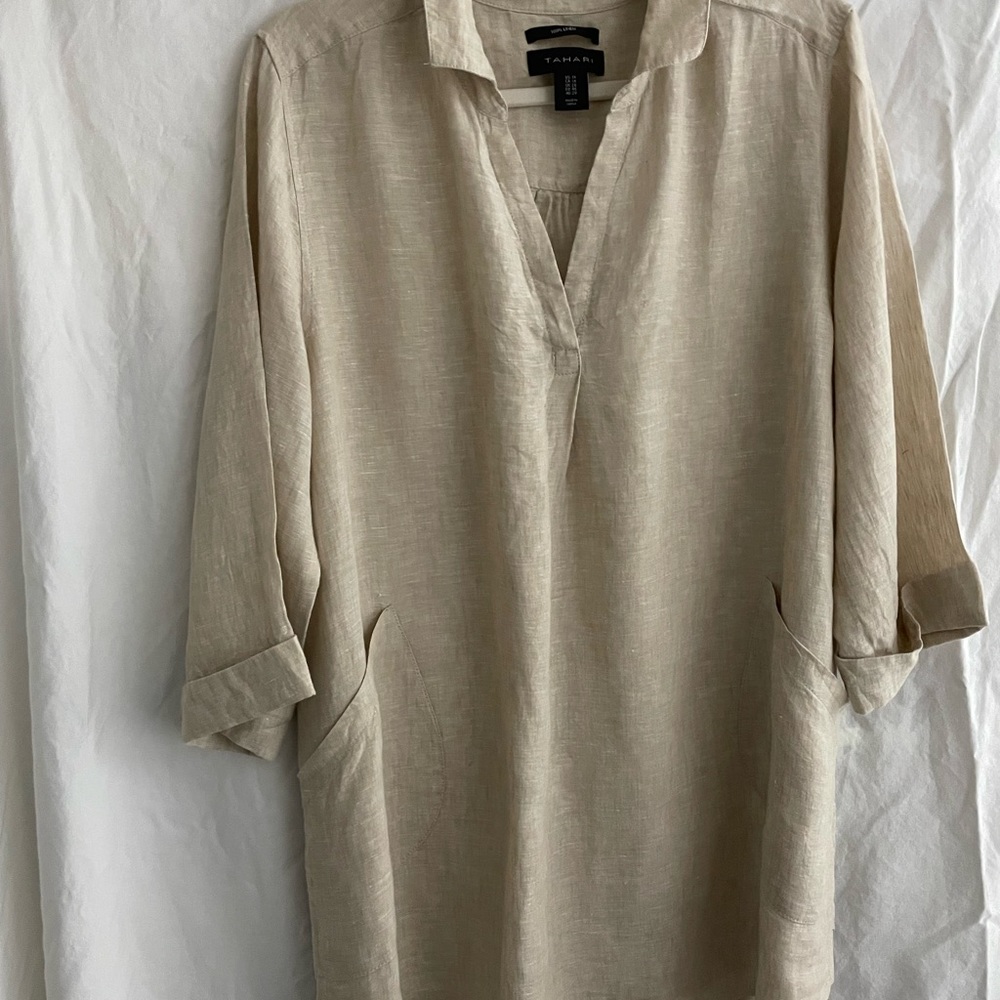Light weight tunic length tunic